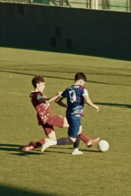 Un'azione in mezzo al campo